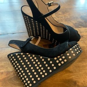 TORY BURCH Black Ollie polkadot platform sandal 10